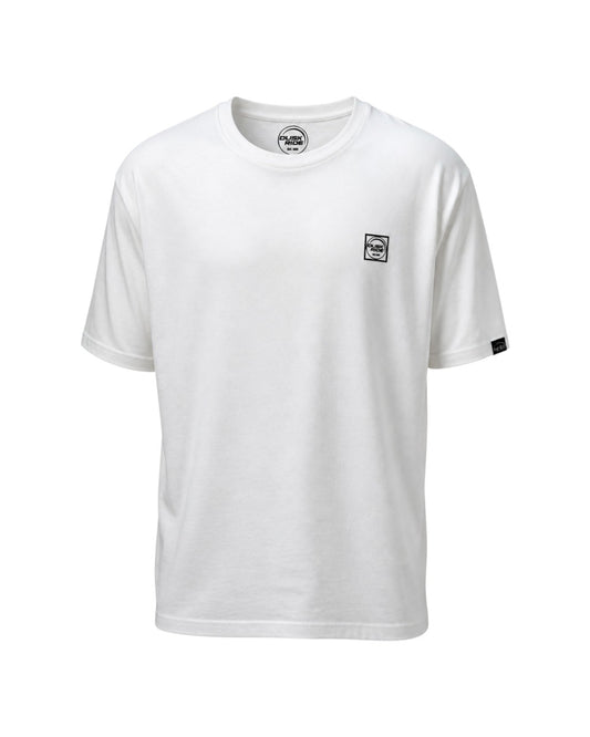 Dusk Ride Premium T-Shirt in Weiß aus 100% Baumwolle mit kleinem Logo-Print auf der Brust