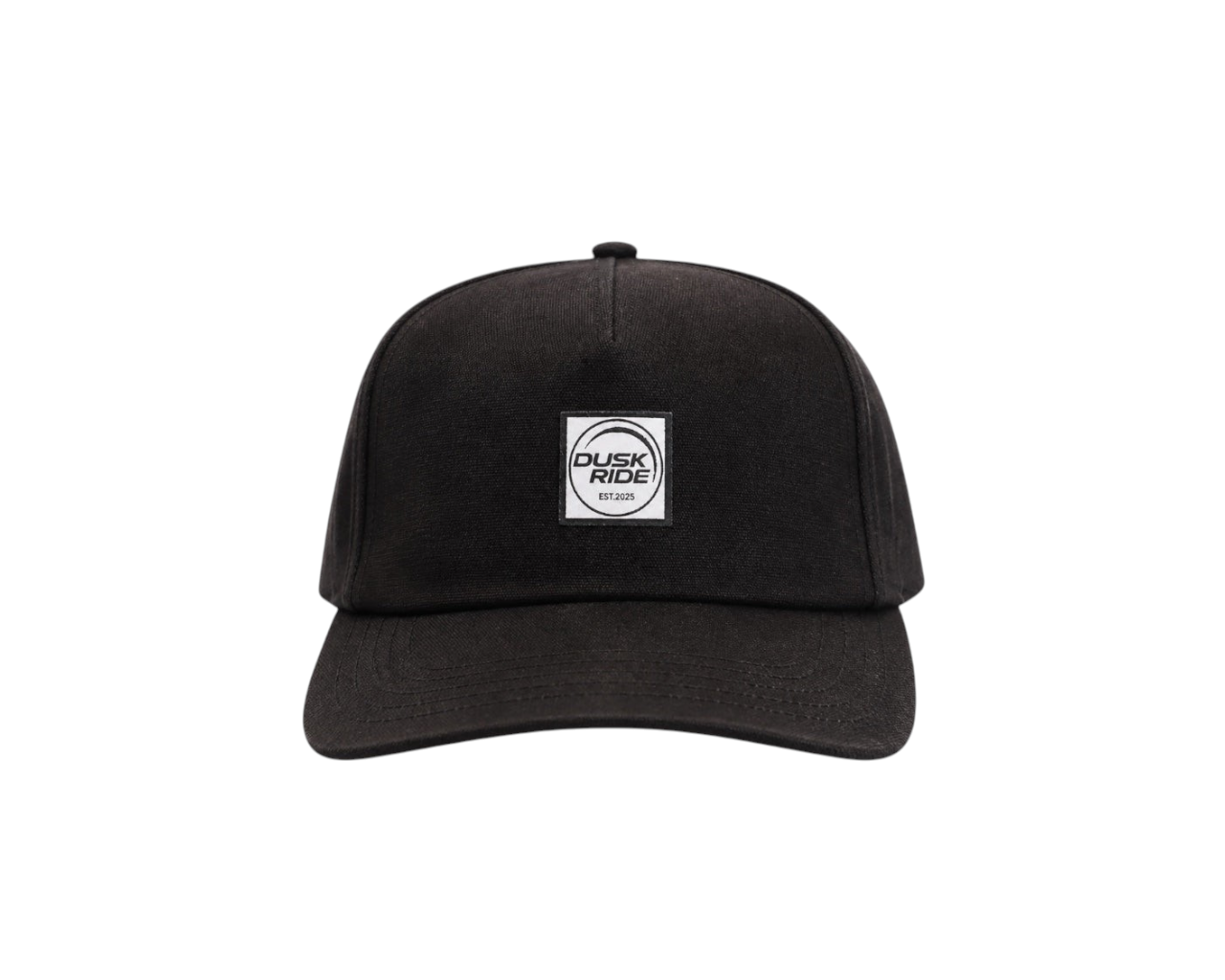 Schwarze Dusk Ride Cap aus Bio-Baumwolle mit gewebtem quadratischem Logo-Patch auf der Vorderseite
